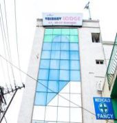 Отель Sree Vaibhav Residency Тирупати Экстерьер фото